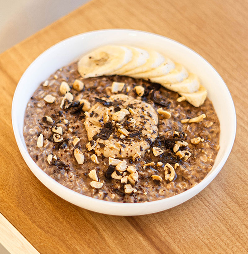 اوتمیل شکلات و کره بادام زمینی