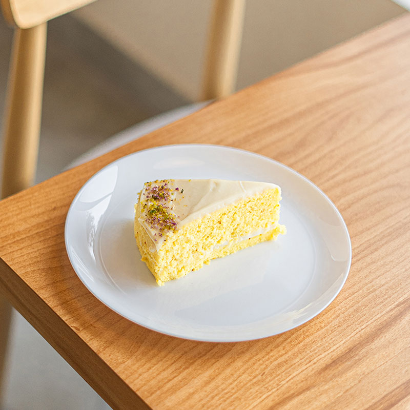 کیک زعفرانی