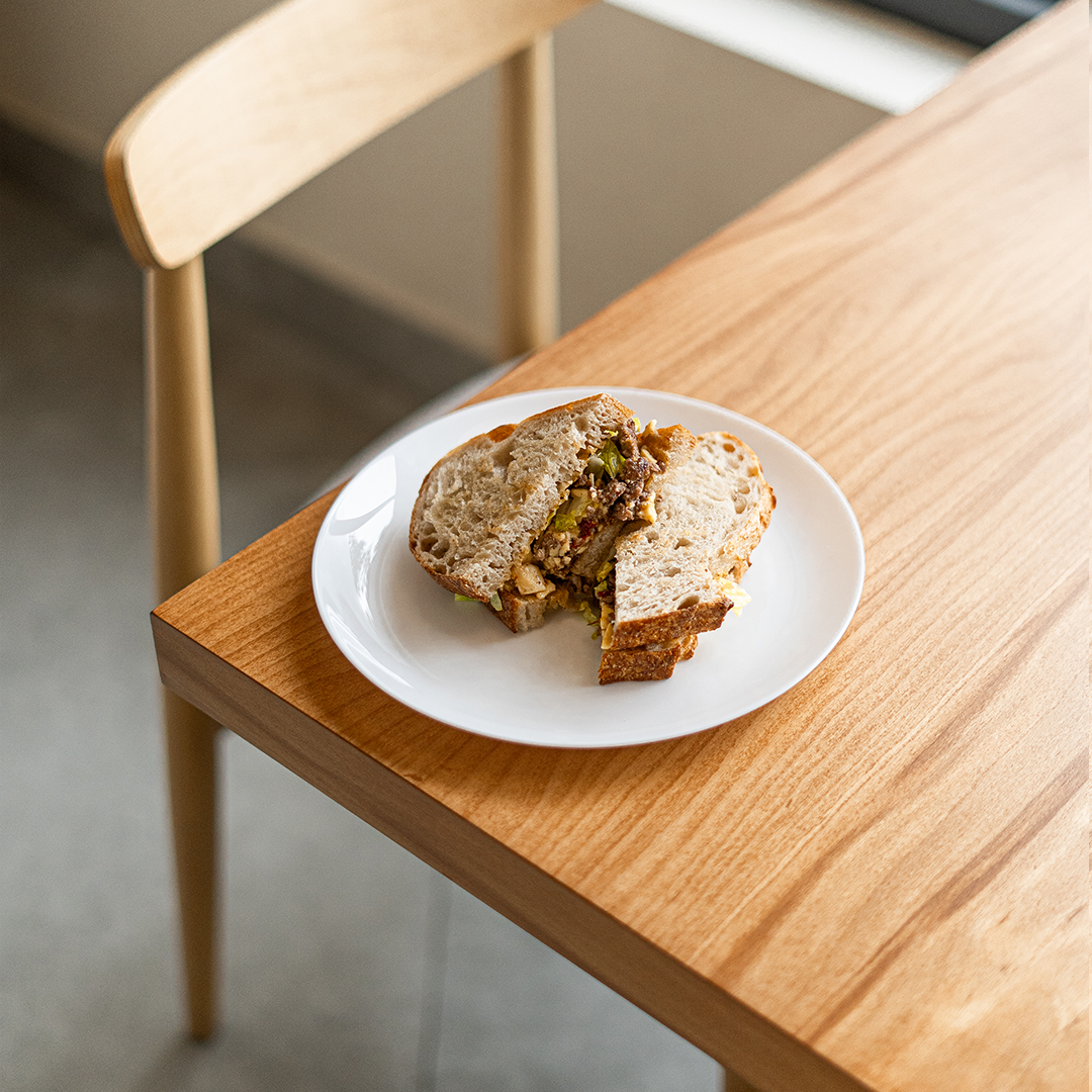 ساندویچ گوشت و پنیر